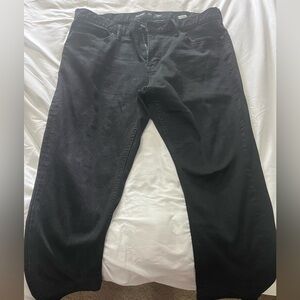 Old Navy Men’s relaxed slim taper built-in flex black jean